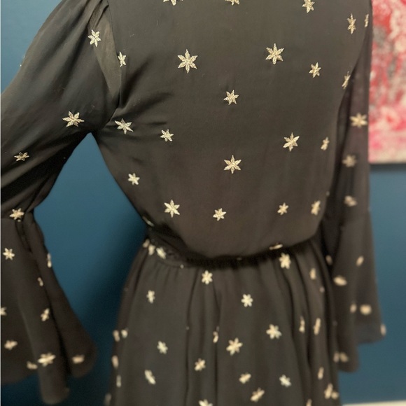Lovers and Friends Black Star Patterned Dress S - Picture 6 of 7
